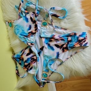 Gorgeous bathing suite 2 piece